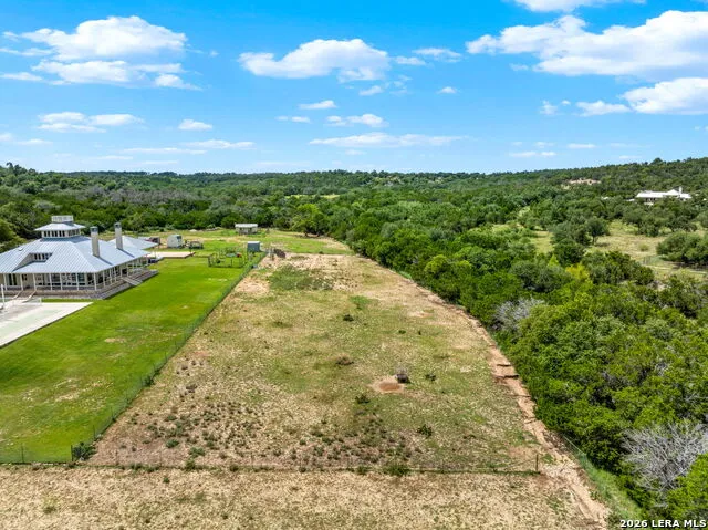 834 NORTHWOOD HILLS DR Fredericksburg, TX 78624