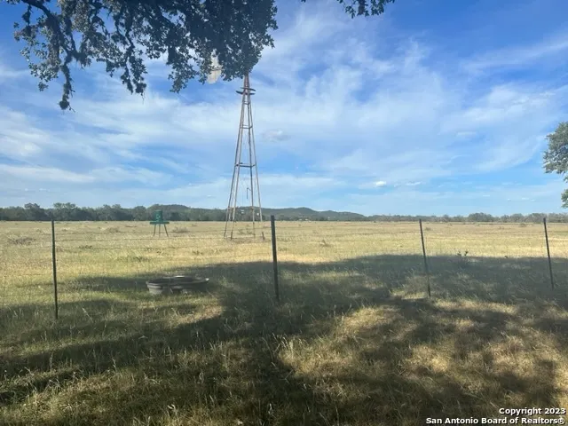 373 PINE TREE Medina, TX 78055