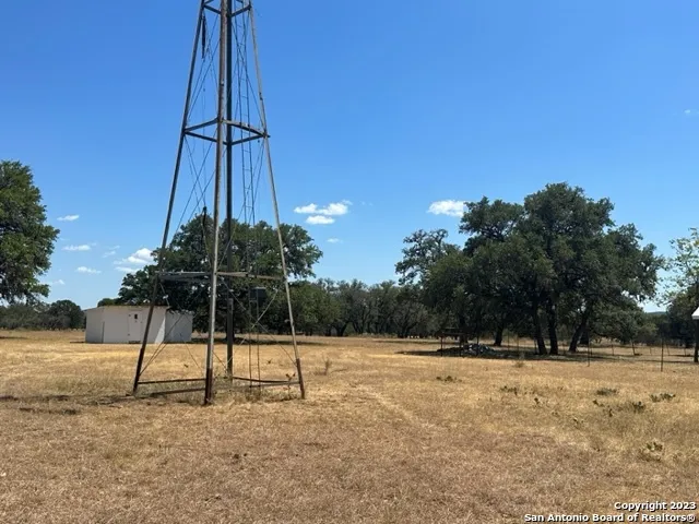 373 PINE TREE Medina, TX 78055