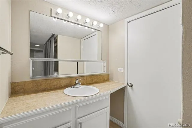 3426 S Locust Street #F Denver, CO 80222