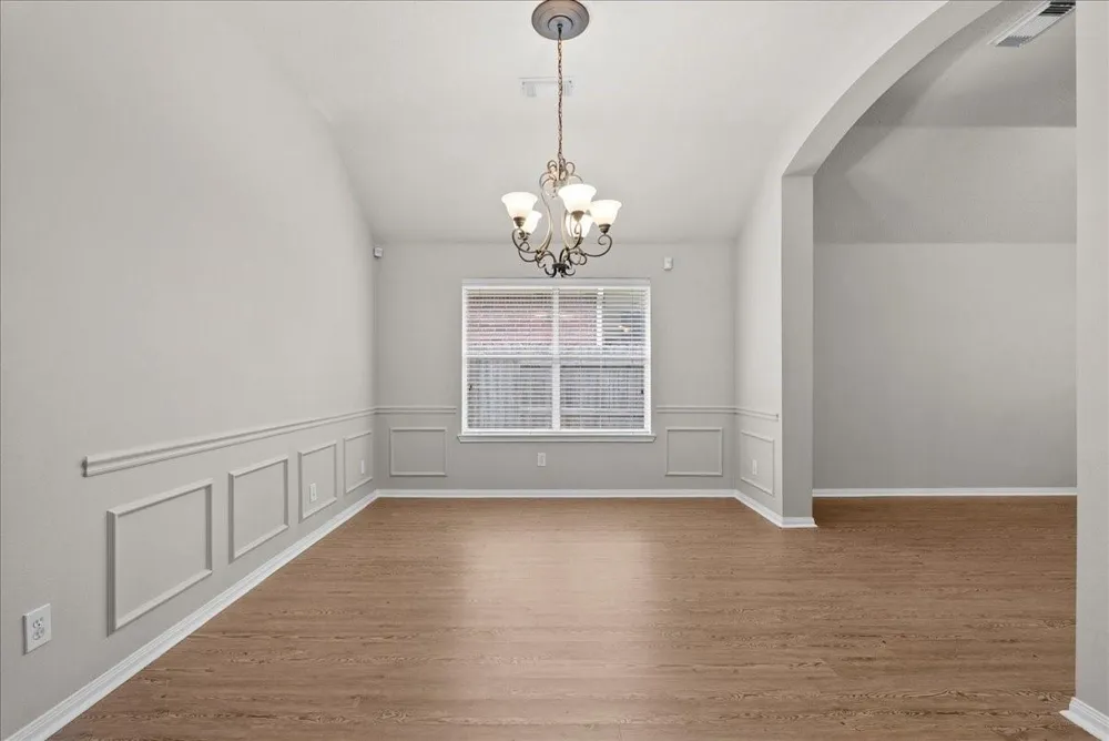 407 Crimson Coast Drive League City, TX 77573