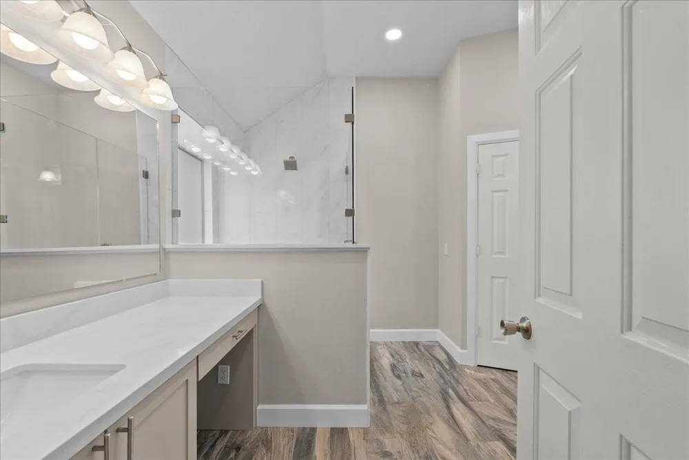 407 Crimson Coast Drive League City, TX 77573
