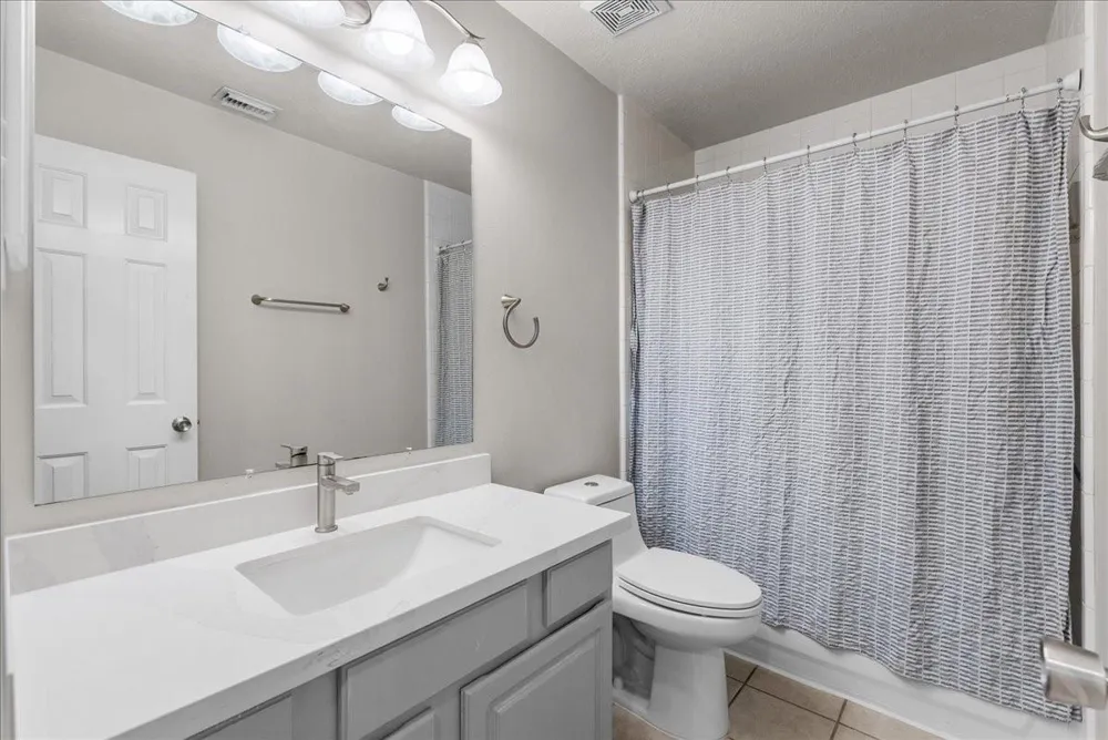 407 Crimson Coast Drive League City, TX 77573