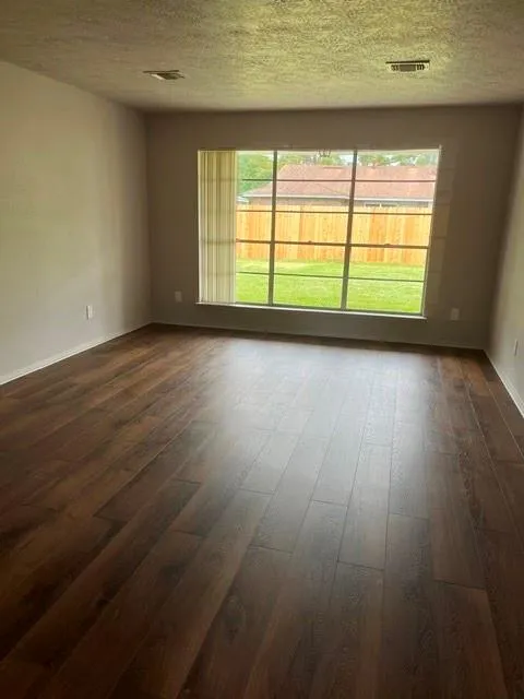 467 Buoy Road Webster, TX 77598