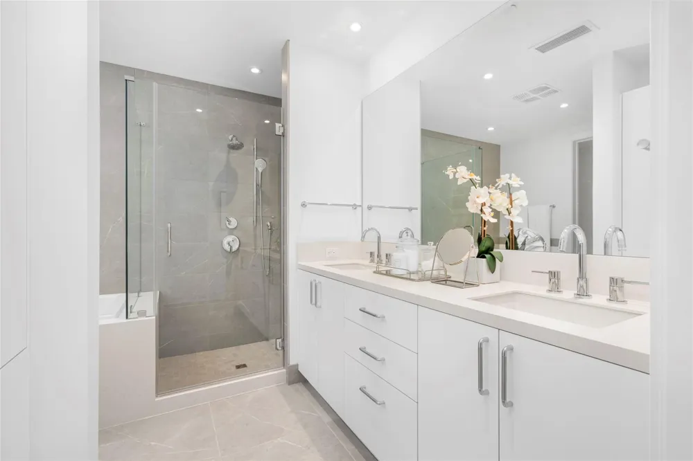 2323 W Main Street #304 Houston, TX 77098