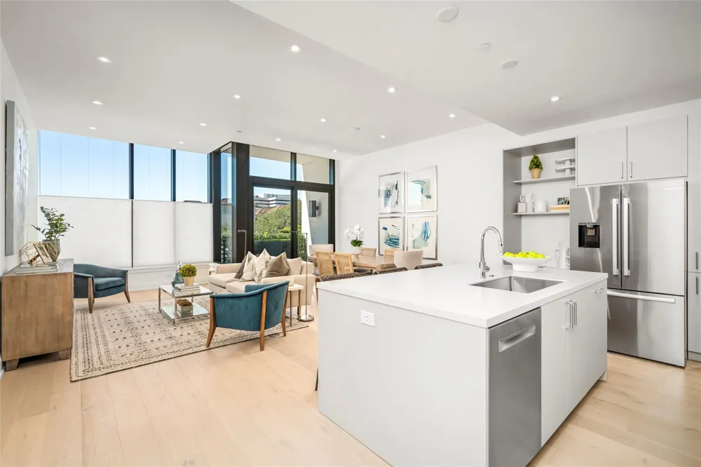 2323 W Main Street #304 Houston, TX 77098