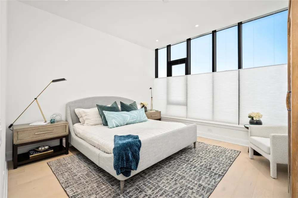 2323 W Main Street #304 Houston, TX 77098