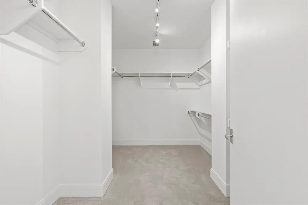 2323 W Main Street #305 Houston, TX 77098