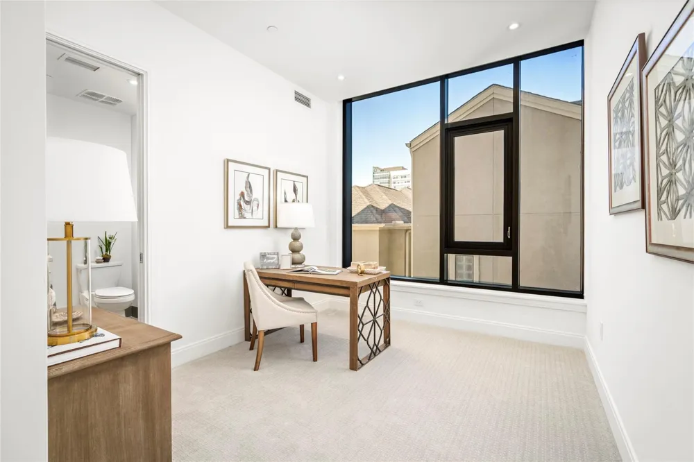 2323 W Main Street #305 Houston, TX 77098