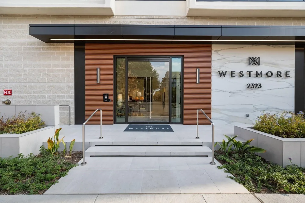2323 W Main Street #305 Houston, TX 77098