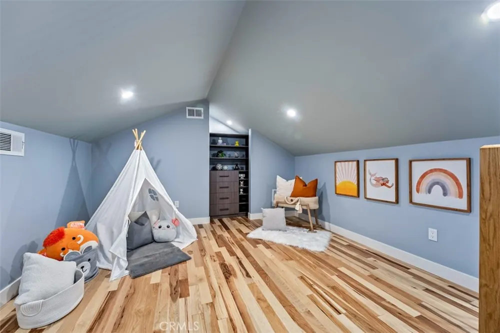 7375 Wisteria Whittier, CA 90602