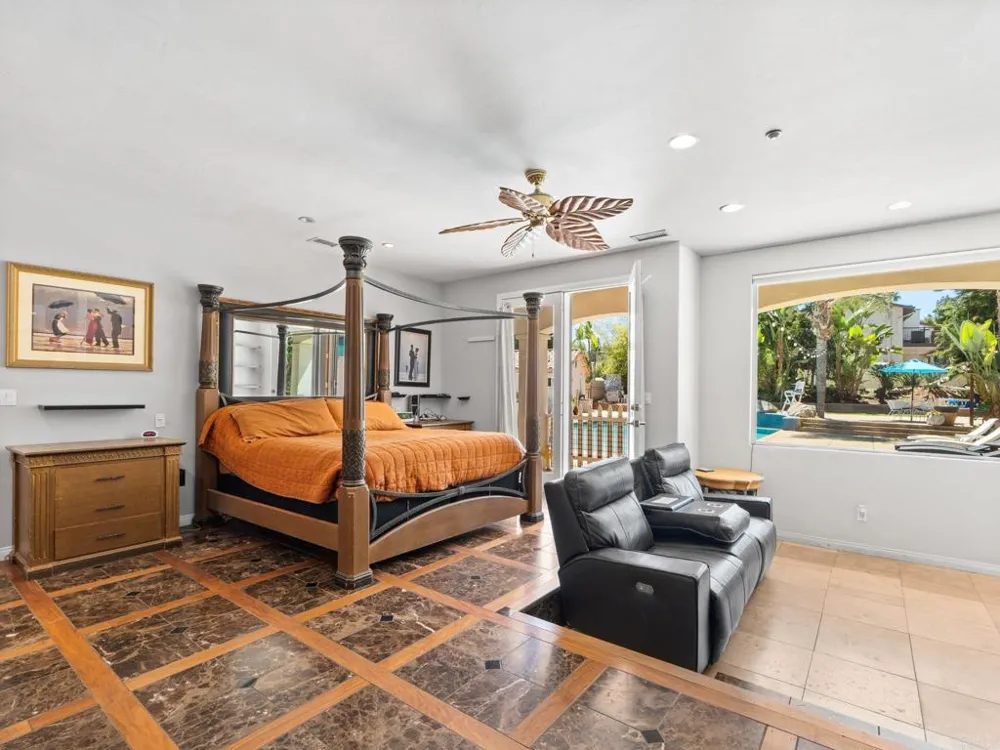 886 Singing Trails Drive El Cajon, CA 92019