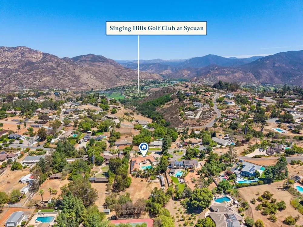 886 Singing Trails Drive El Cajon, CA 92019