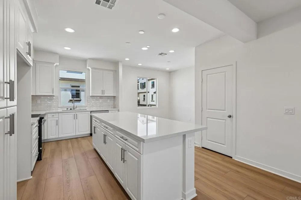 323 Jimson Glen Escondido, CA 92025