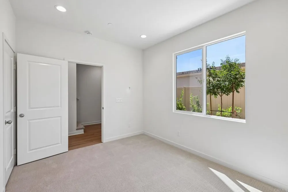 323 Jimson Glen Escondido, CA 92025