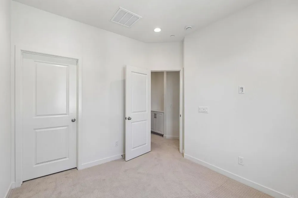 323 Jimson Glen Escondido, CA 92025