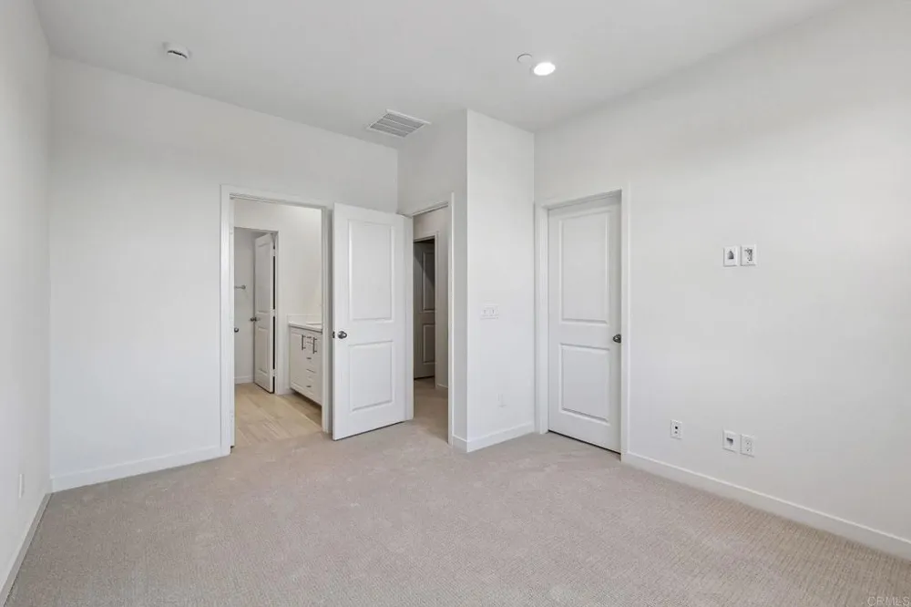 323 Jimson Glen Escondido, CA 92025