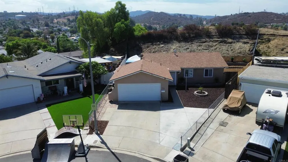 9909 Winchester Way Lakeside, CA 92040