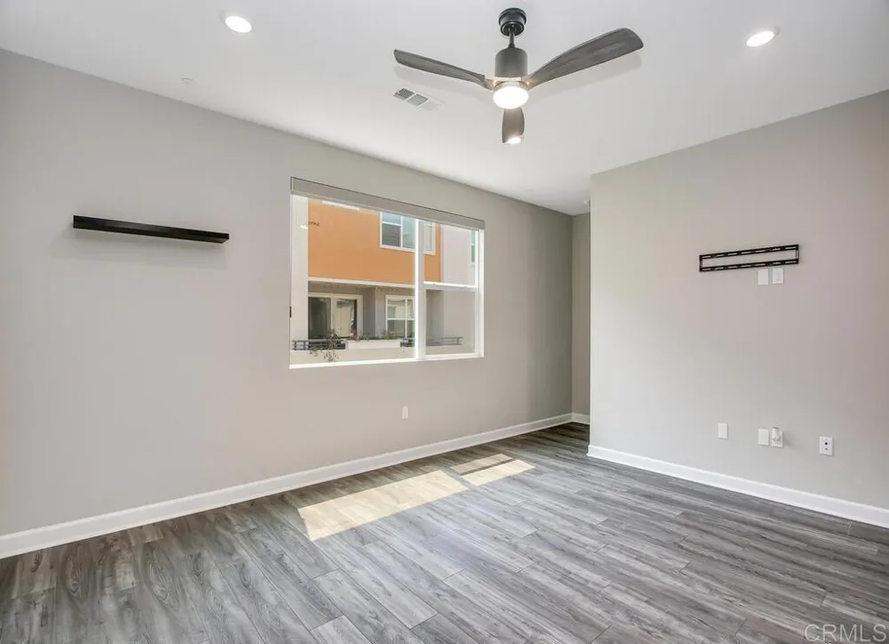 1954 Minimalist Lane Chula Vista, CA 91915