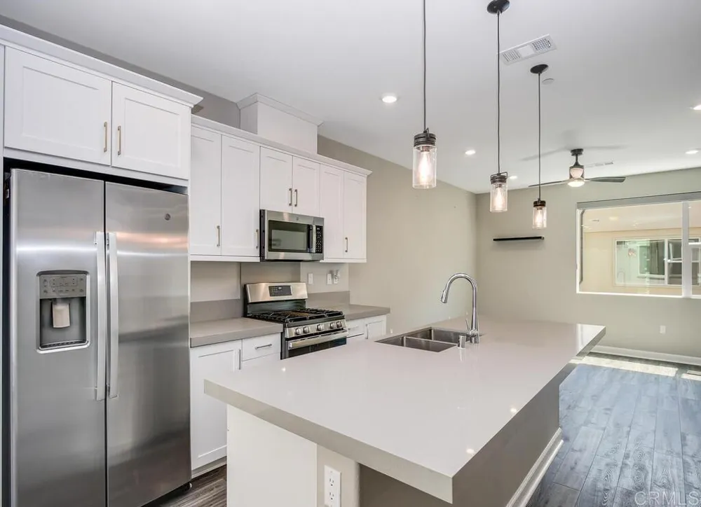 1954 Minimalist Lane Chula Vista, CA 91915