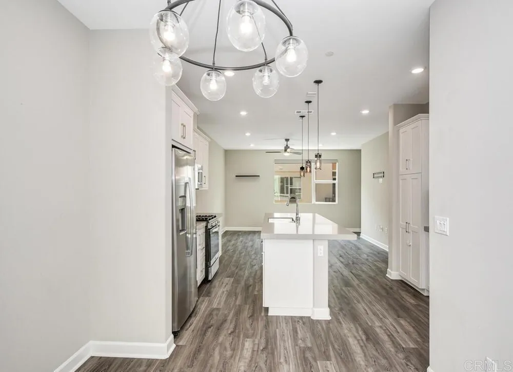 1954 Minimalist Lane Chula Vista, CA 91915
