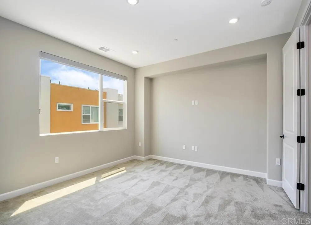 1954 Minimalist Lane Chula Vista, CA 91915