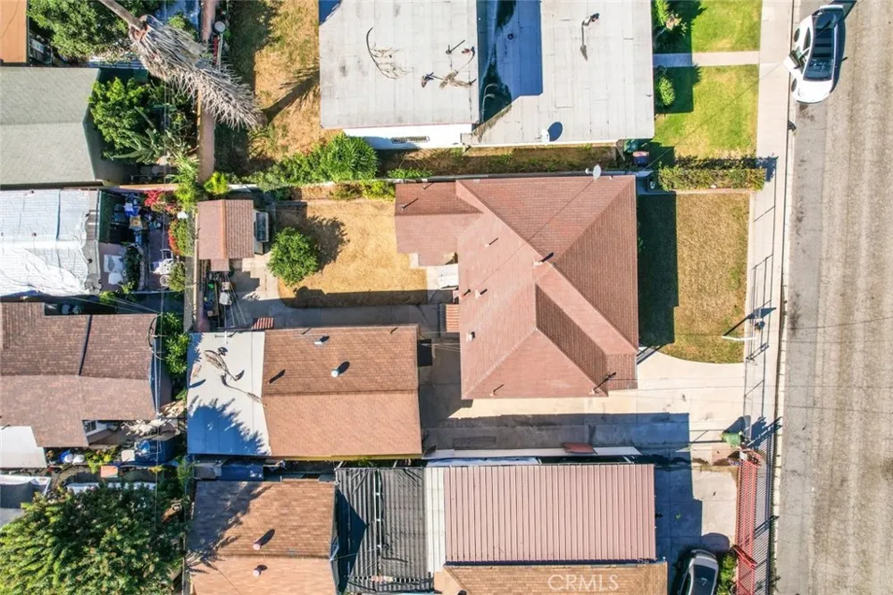 814 W Maple Street Compton, CA 90220