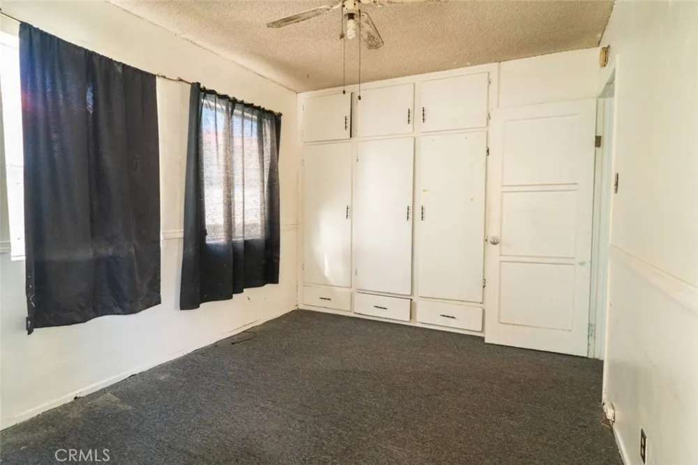 814 W Maple Street Compton, CA 90220