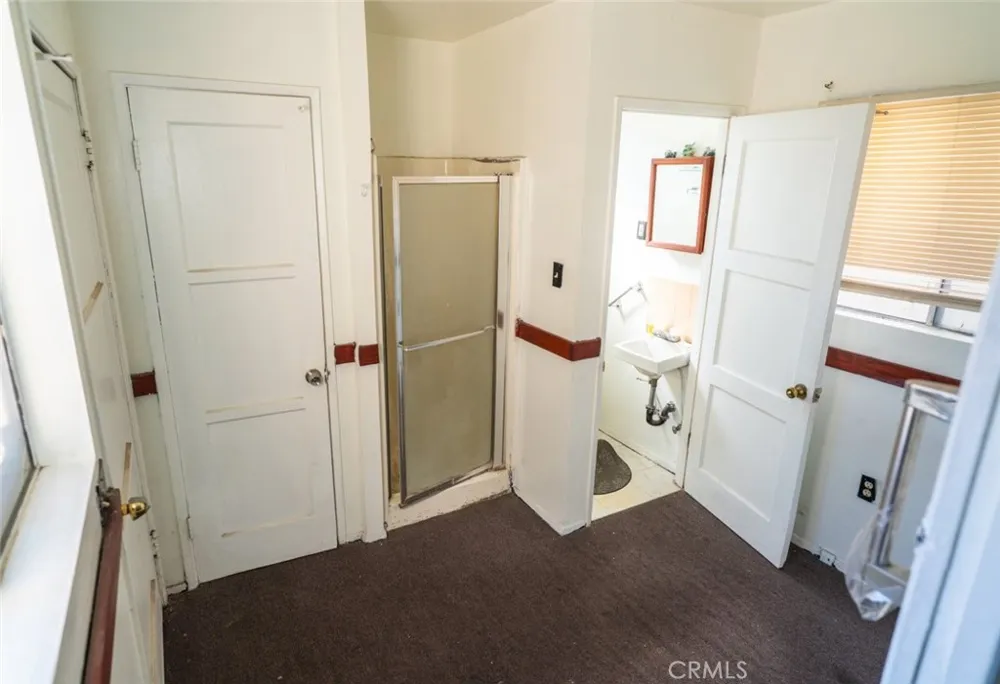 814 W Maple Street Compton, CA 90220