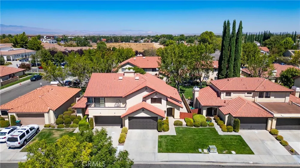 2817 Dartmouth Lancaster, CA 93536