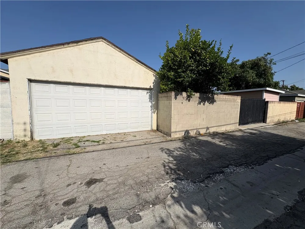 14023 Studebaker Rd Norwalk, CA 90650