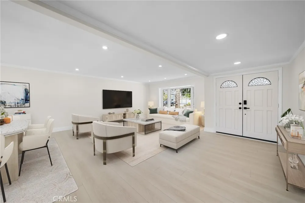 16401 mercier ln Huntington Beach, CA 92647