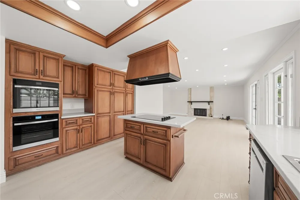 16401 mercier ln Huntington Beach, CA 92647