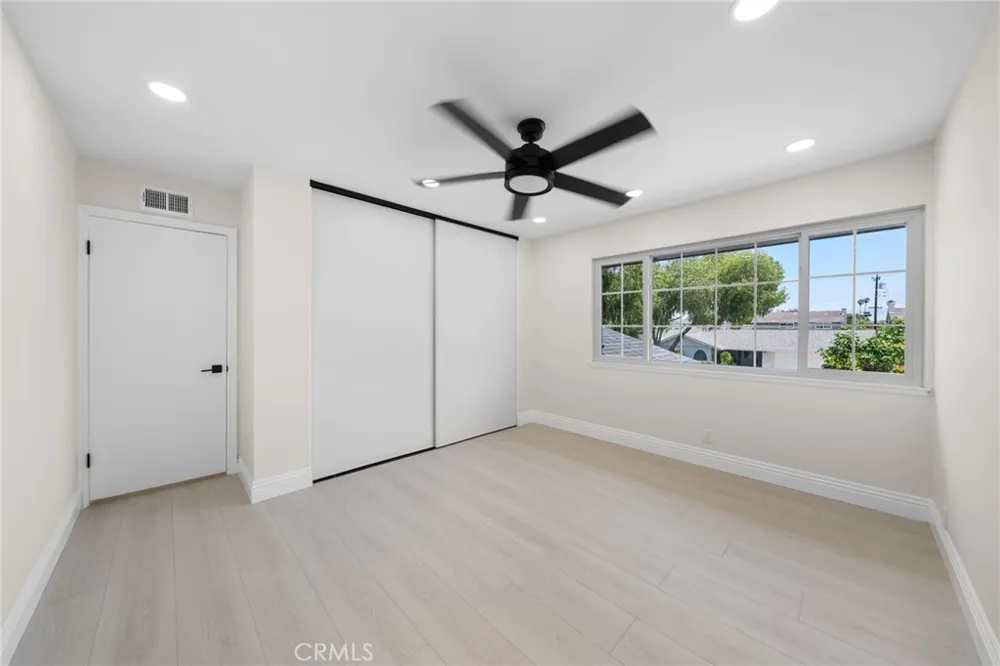 16401 mercier ln Huntington Beach, CA 92647