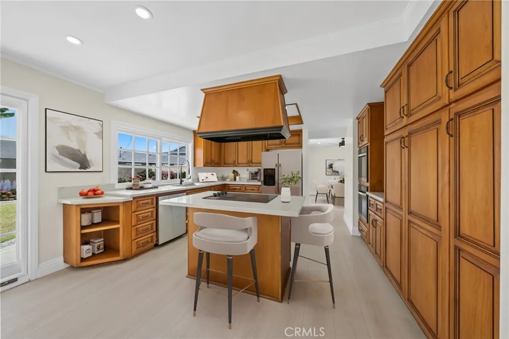 16401 mercier ln Huntington Beach, CA 92647