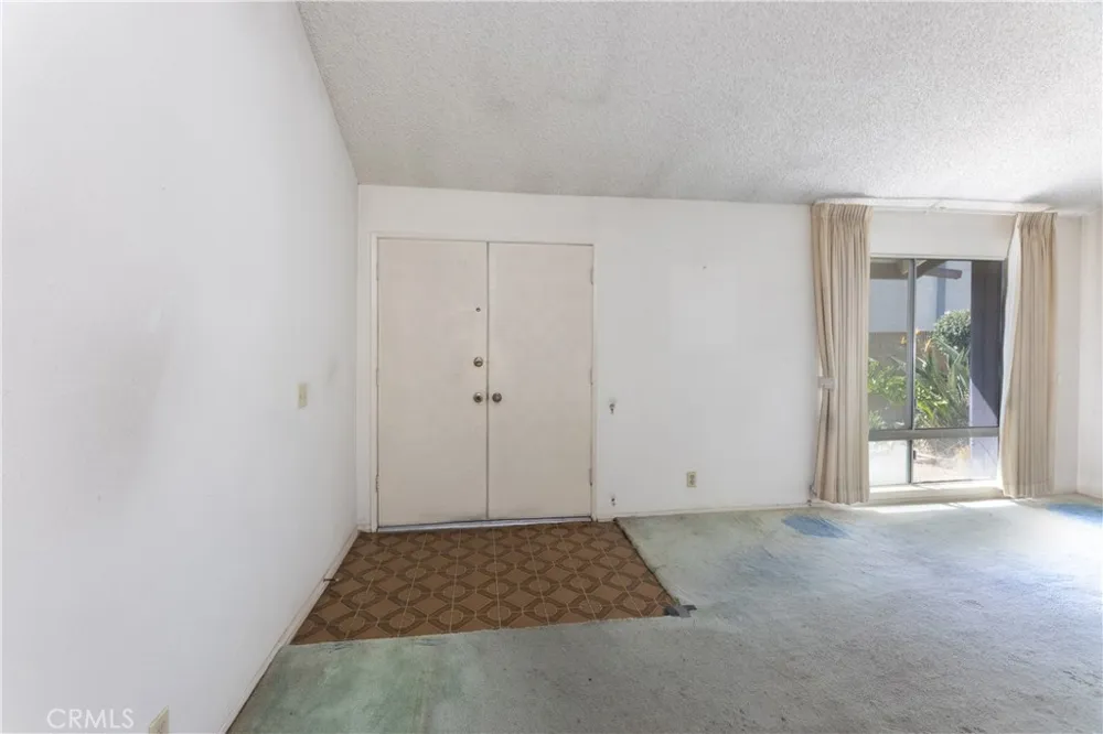 8005 Woodglen La Palma, CA 90623