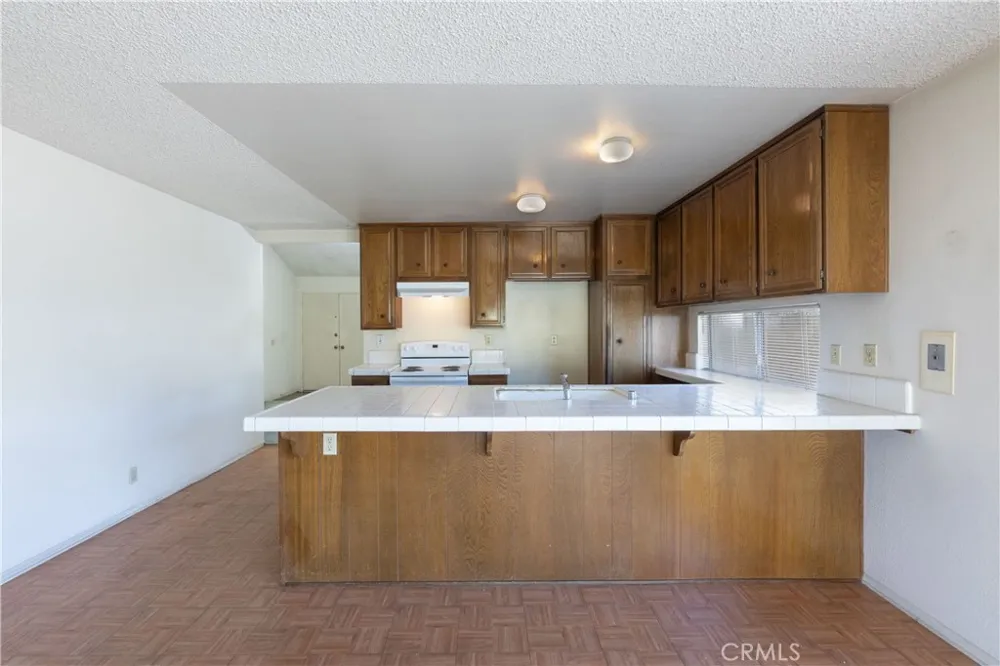 8005 Woodglen La Palma, CA 90623