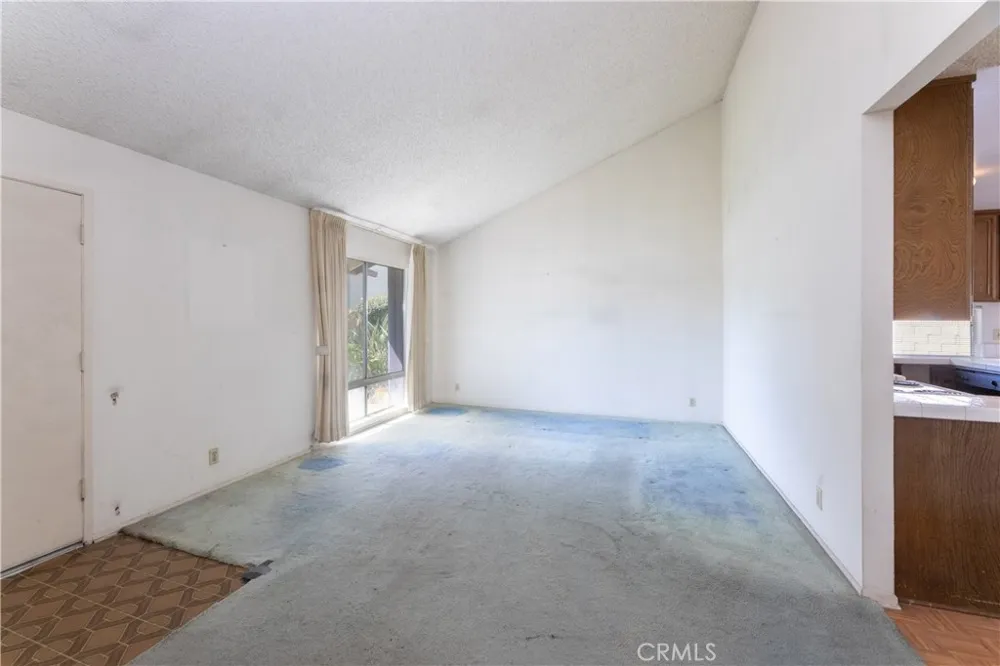 8005 Woodglen La Palma, CA 90623
