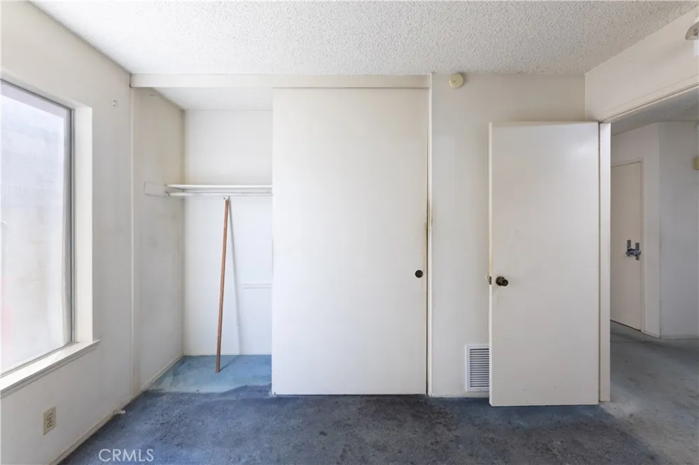 8005 Woodglen La Palma, CA 90623