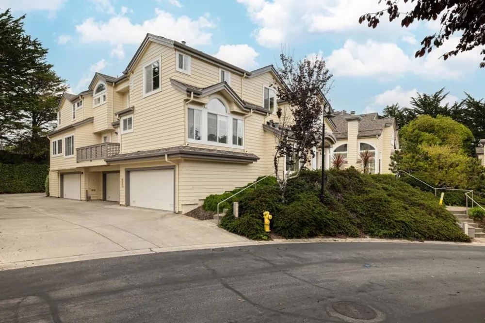 92 Patrick Way Half Moon Bay, CA 94019