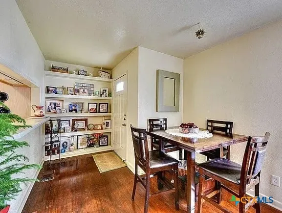 460 Comal Avenue New Braunfels, TX 78130