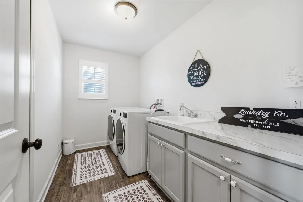 10282 High Meadow Saline, MI 48176