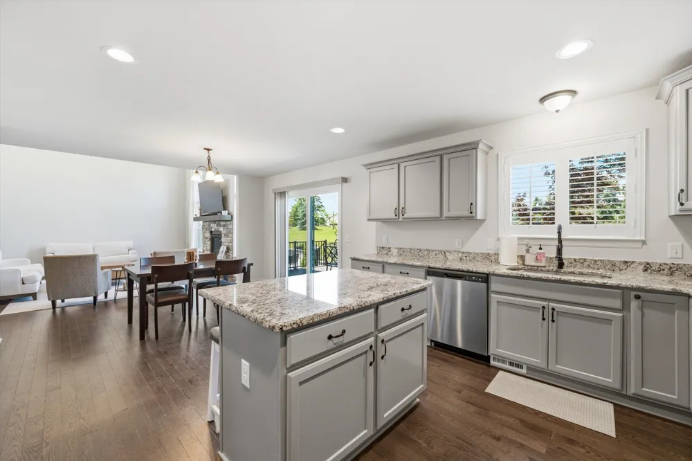 10282 High Meadow Saline, MI 48176