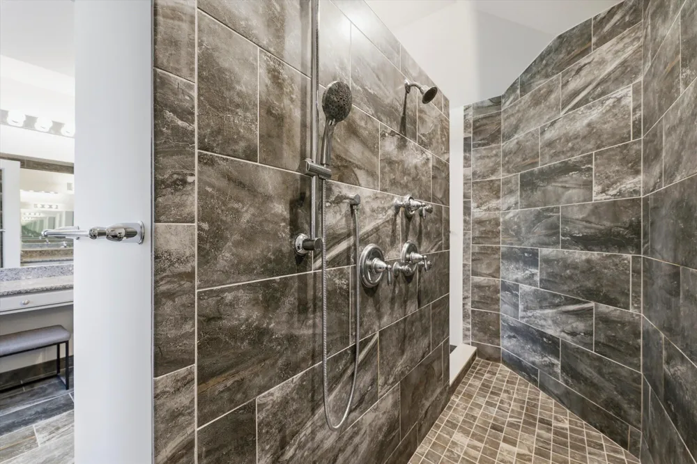 10282 High Meadow Saline, MI 48176