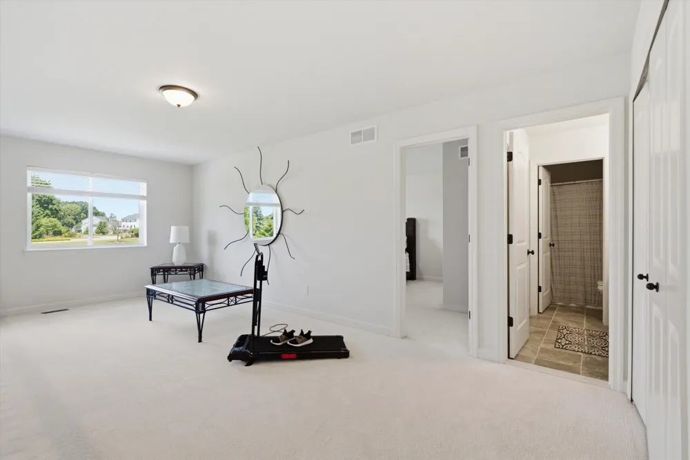 10282 High Meadow Saline, MI 48176