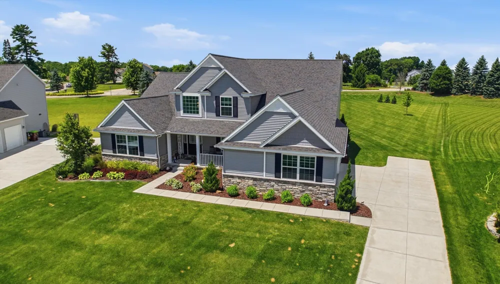 10282 High Meadow Saline, MI 48176