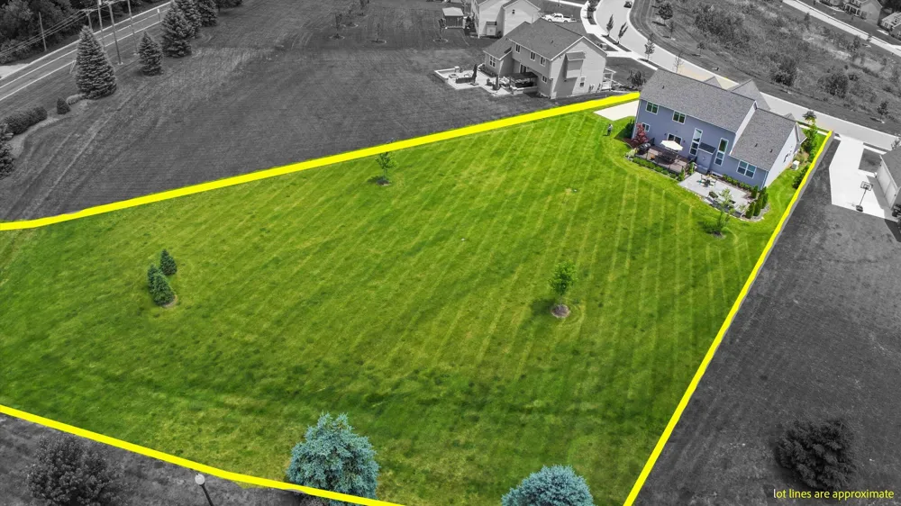 10282 High Meadow Saline, MI 48176