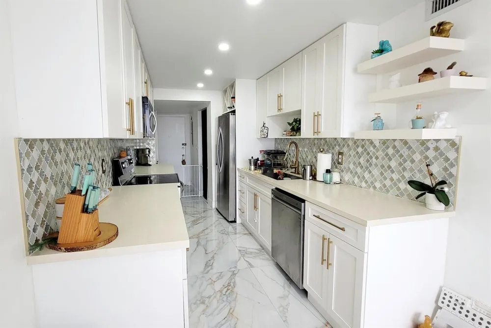 1660 NE 191ST STREET #308-1 Miami, FL 33179