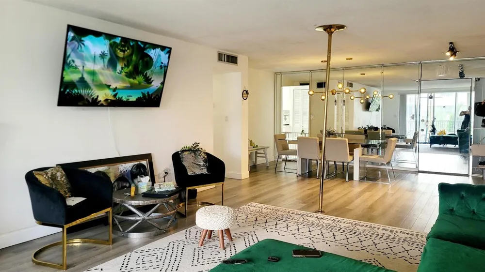1660 NE 191ST STREET #308-1 Miami, FL 33179