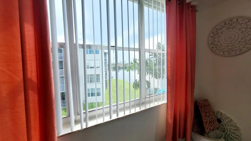 1660 NE 191ST STREET #308-1 Miami, FL 33179